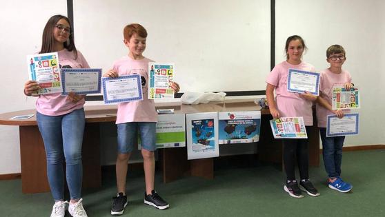 15 escolares se convierten en jóvenes científicos en la Feria de Ciencias de Villafranca