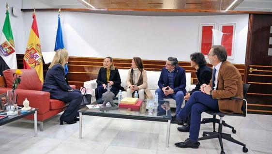 El colegio Ntra. Señora del Carmen galardonado con la Medalla de Extremadura