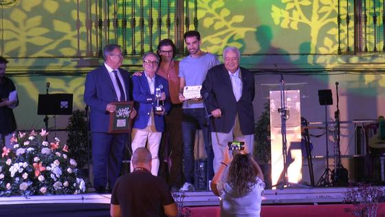 Pepe Salas y la ciudad de Almendralejo, homenajeados en la Fiesta de la Vendimia