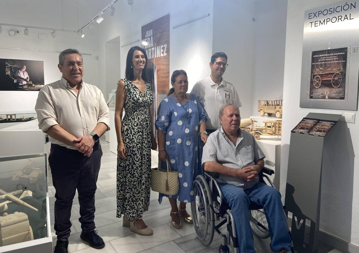 'Una historia de madera' nueva exposición temporal en el Muvi del villafranqués Juan Vera