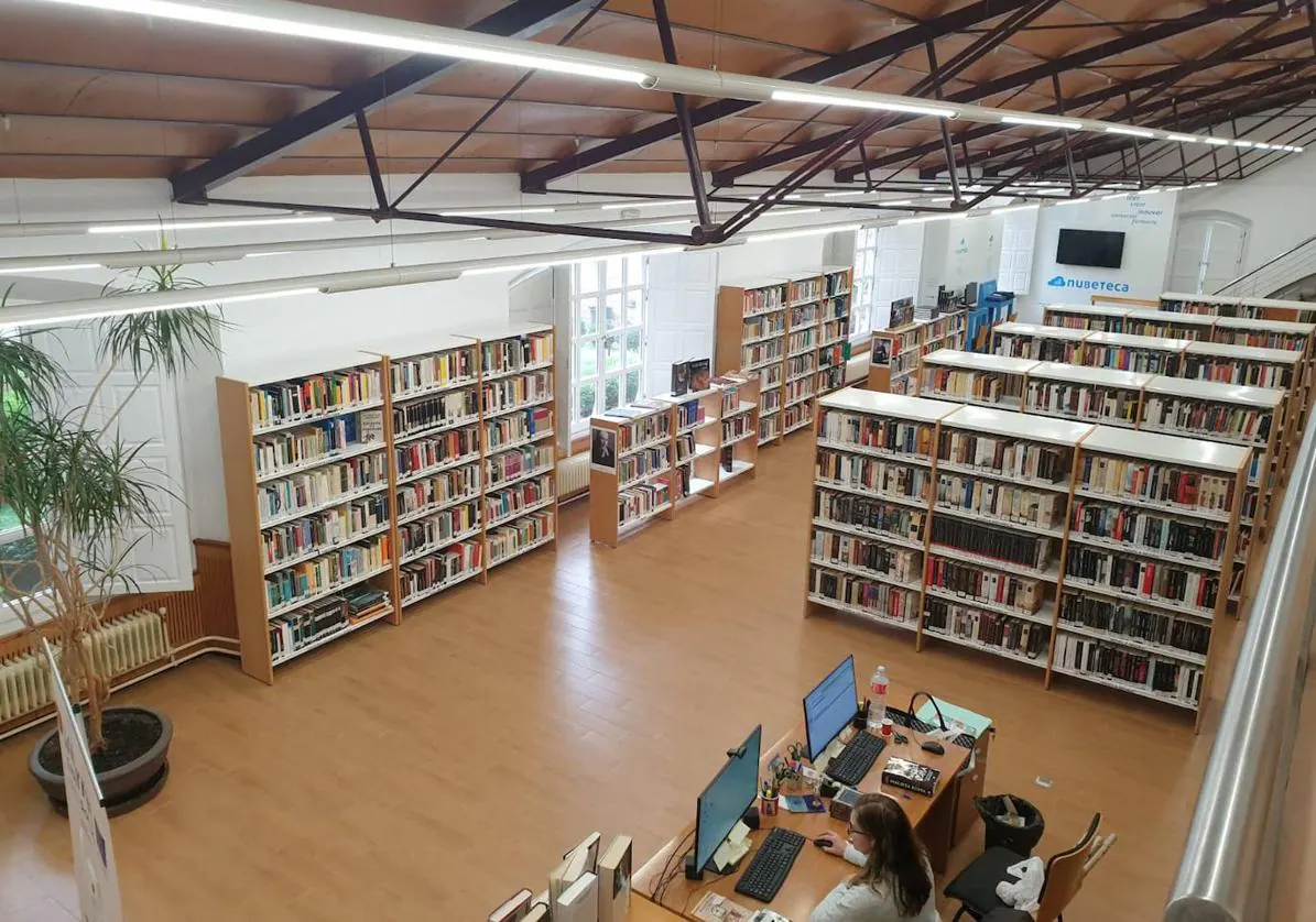 Biblioteca Pública 'Cascales Muñoz' en su vuelta a la Casa de Cultura.