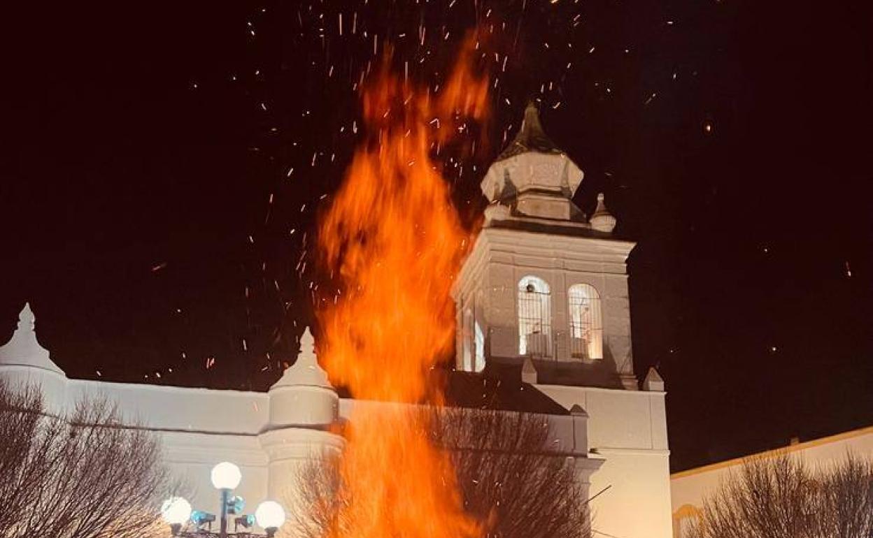Villafranca se ilumina con su tradicional fiesta de Las Candelas