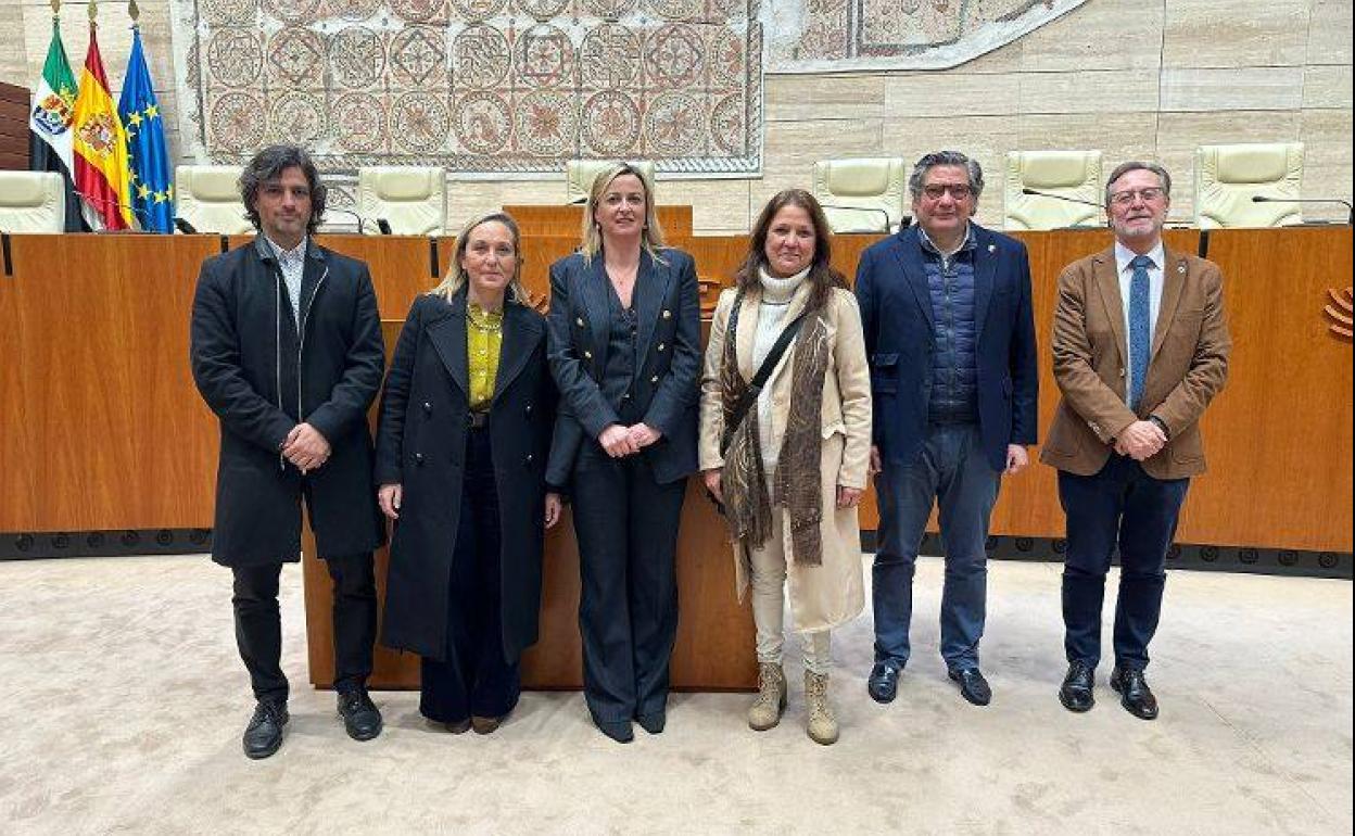 El colegio Vedruna, propuesto a Medalla de Extremadura