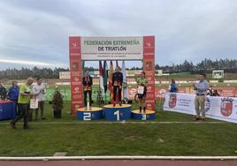 Marta Cabello, Sandra Schenkel y Mariona Ávila ganadoras en la prueba femenina.