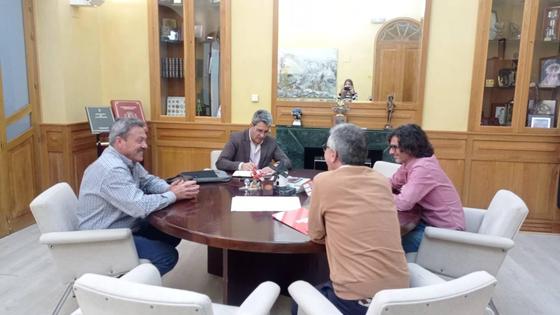 Cruz Roja presenta al gobierno local su plan de empleo
