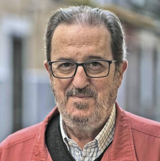 El historiador Francisco Espinosa propuesto para la Medalla de Extremadura 2024