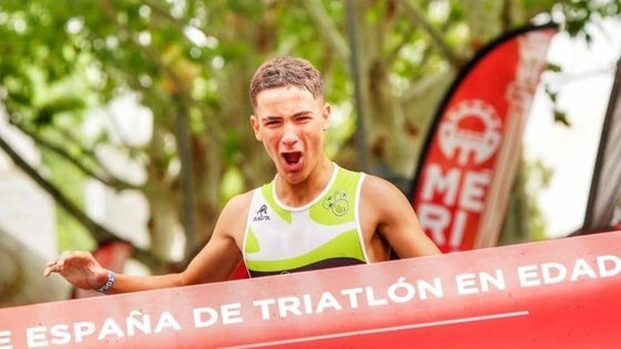 El villafranqués Daniel Castro gana el Campeonato de España de Triatlón en Edad Escolar