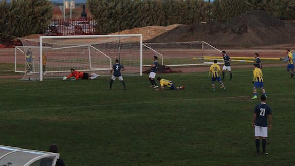 La SP Villafranca se afianza en los puestos de liguilla de ascenso tras su victoria ante Guareña (2-0)