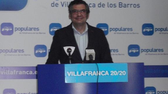 Un Piñero afiManuel Piñero sonriente, durante la rueda de prensa de ayer por la tarde. 