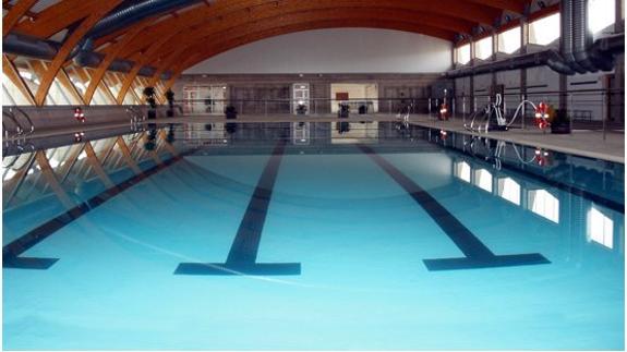 Vista del interior de la Piscina Climatizada. 