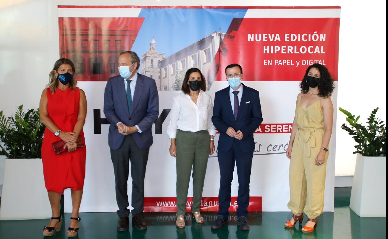 Dolores Benegas, Álvaro Rodríguez Guitart, Manuela Martín, Miguel Ángel Gallardo y Sol Gómez. 