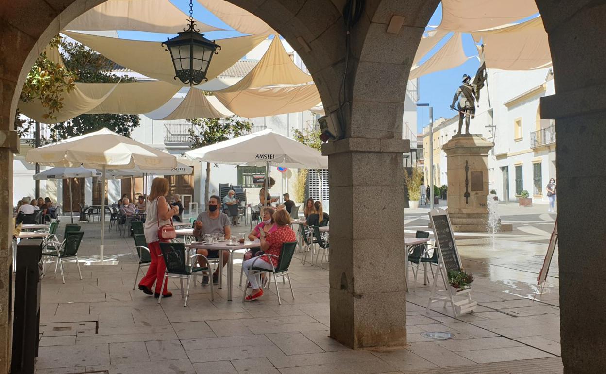 Terrazas en la plaza de España de Villanueva de la Serena. 