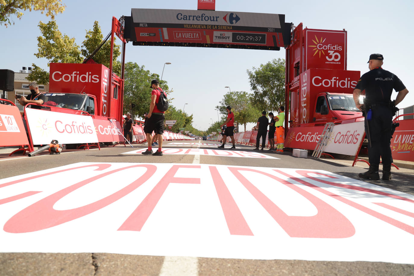 Últimos preparativos en Villanueva de la Serena. 