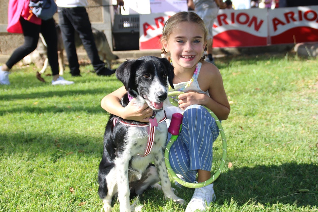 Participantes en el I Concurso Canino Nacional celebrado en Entrerríos. 