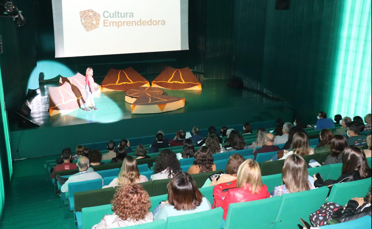 500 docentes debaten sobre la cultura del emprendimiento