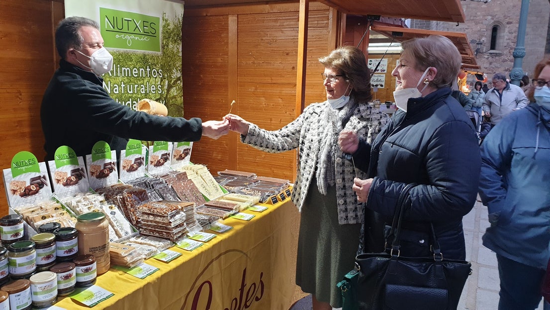 Los asistentes pudieron elegir entre cientos de propuestas a base de chocolate. 