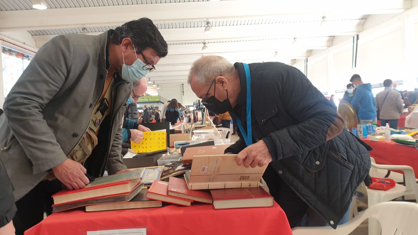 Visitantes en la XI Feria Internacional del Coleccionismo. 