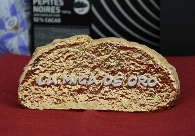 Imagen secundaria 1 - Celebración del acto de entrega de la Miga de Oro de Extremadura 2022. 