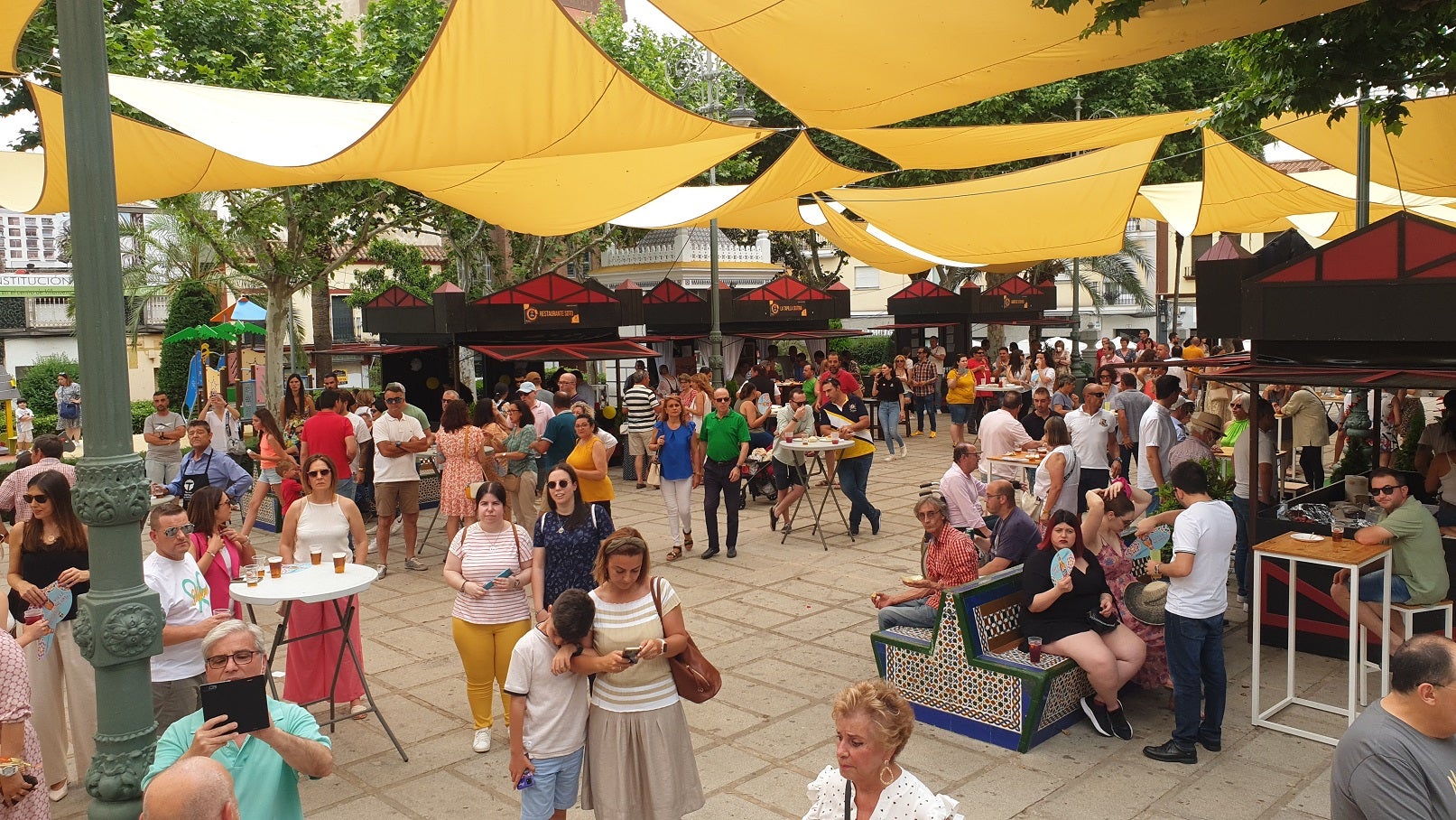 La Feria de la Tortilla atrajo a mayores y pequeños para degustar este manjar. 