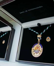 Imagen secundaria 2 - Las Medallas de Extremadura se entregaron en el Teatro Romano de Mérida.