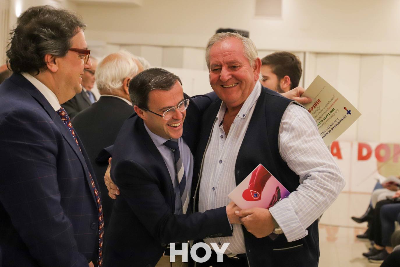 Los protagonistas fueron los donantes de sangre que recibieron distinciones por sus numerosas aportaciones. 