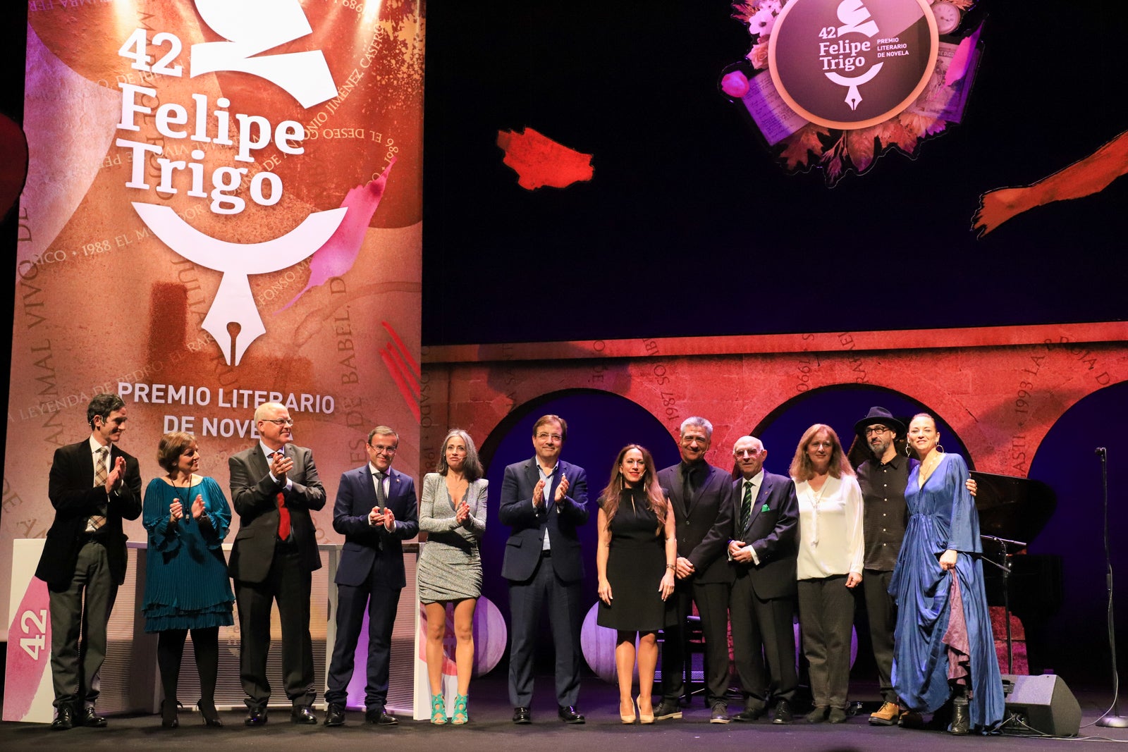 La gala del Felipe Trigo se celebró en el palacio de congresos con Sara Solomando como presentadora y la actuación de Marlango. 
