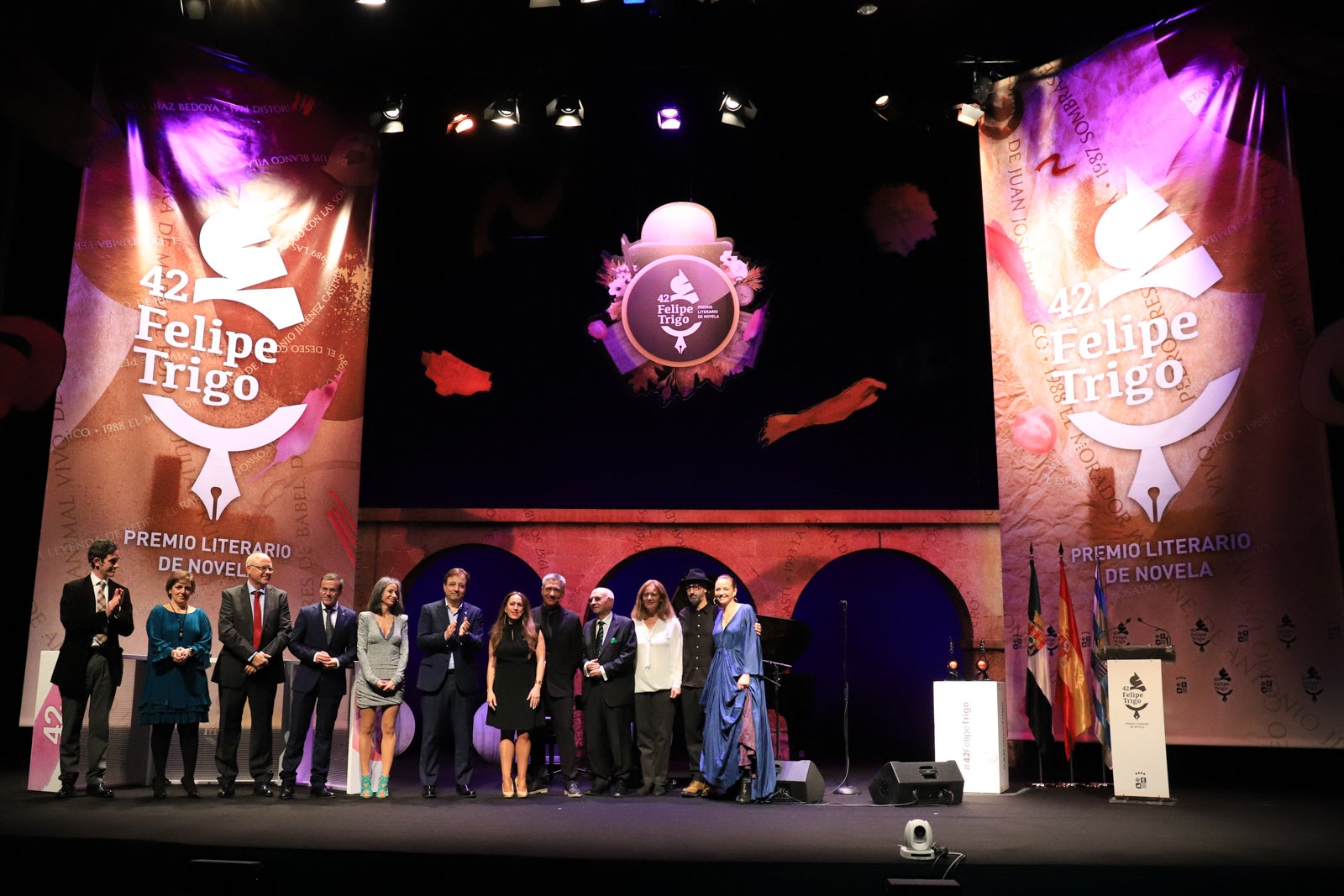 La gala del Felipe Trigo se celebró en el palacio de congresos con Sara Solomando como presentadora y la actuación de Marlango. 