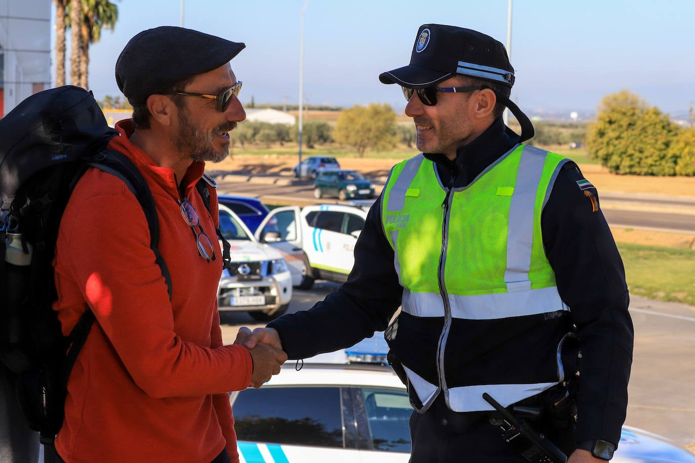 Familiares, amigos y allegados quisieron acompañar a Manuel Calderón en su regreso a Villanueva. 