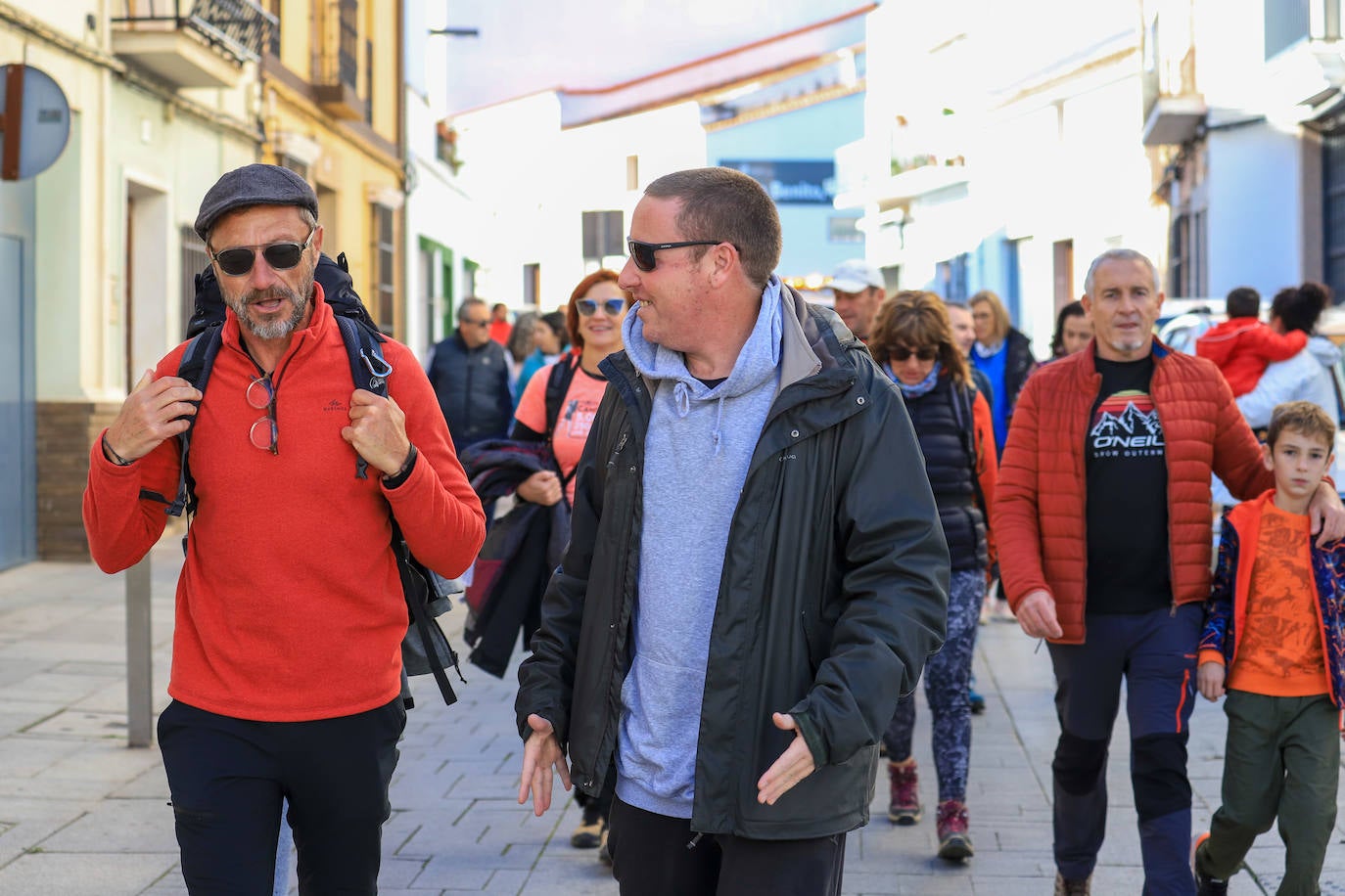Familiares, amigos y allegados quisieron acompañar a Manuel Calderón en su regreso a Villanueva. 