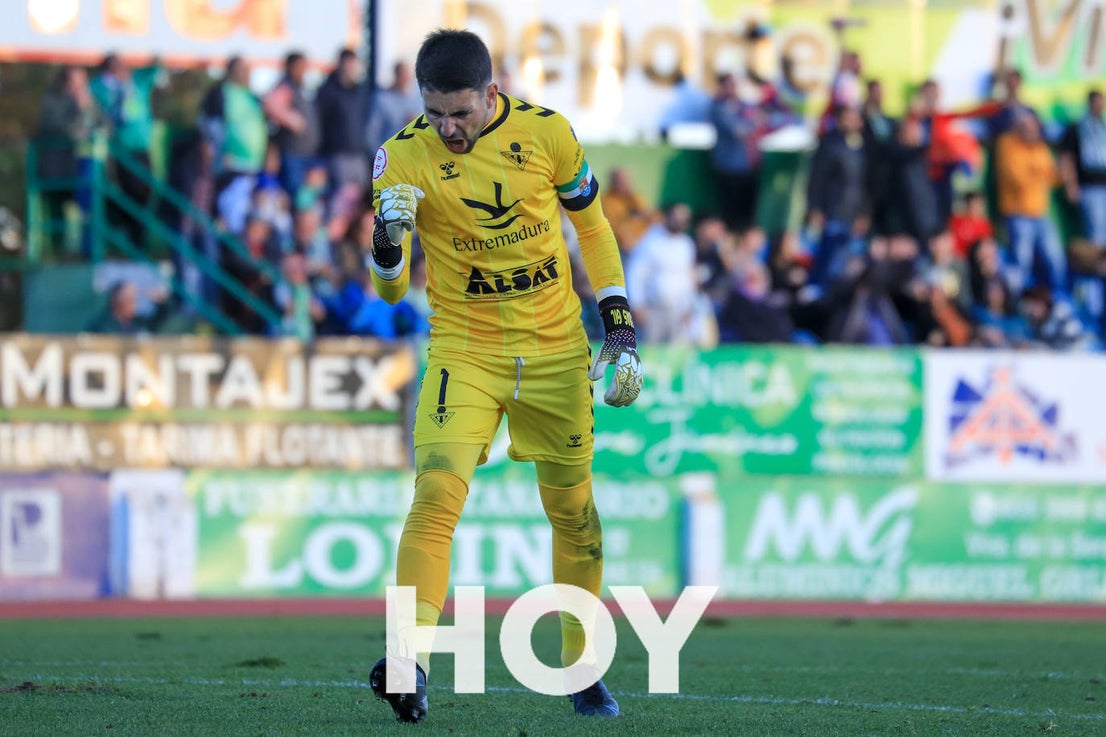 El Don Benito se llevó el derbi con un solitario gol de Pablo Rodríguez. 