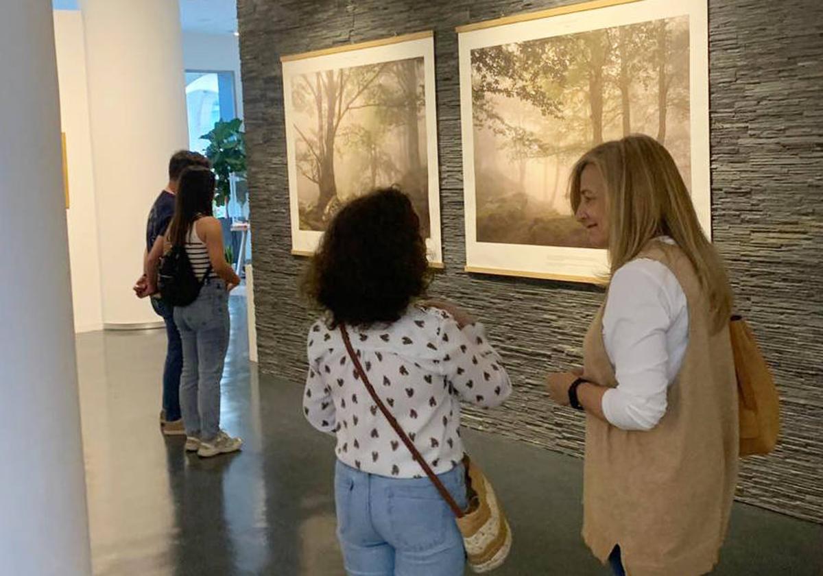 Manuel Calderón resume en treinta fotografías su camino por España