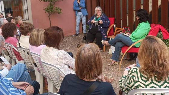La escritora extremeña Pilar Galán presenta su última novela