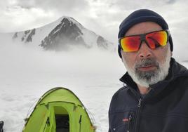 Acampada en solitario de José Luis Pineda en su ascenso al Denali.