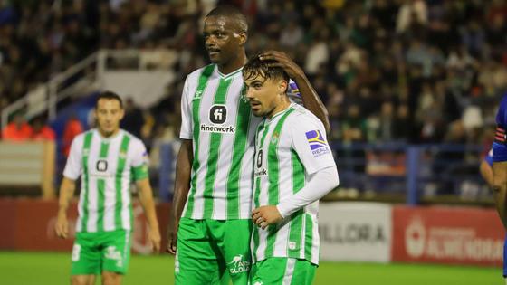 El Betis viaja sin Fekir, Isco, Guido y una larga lista de ausencias