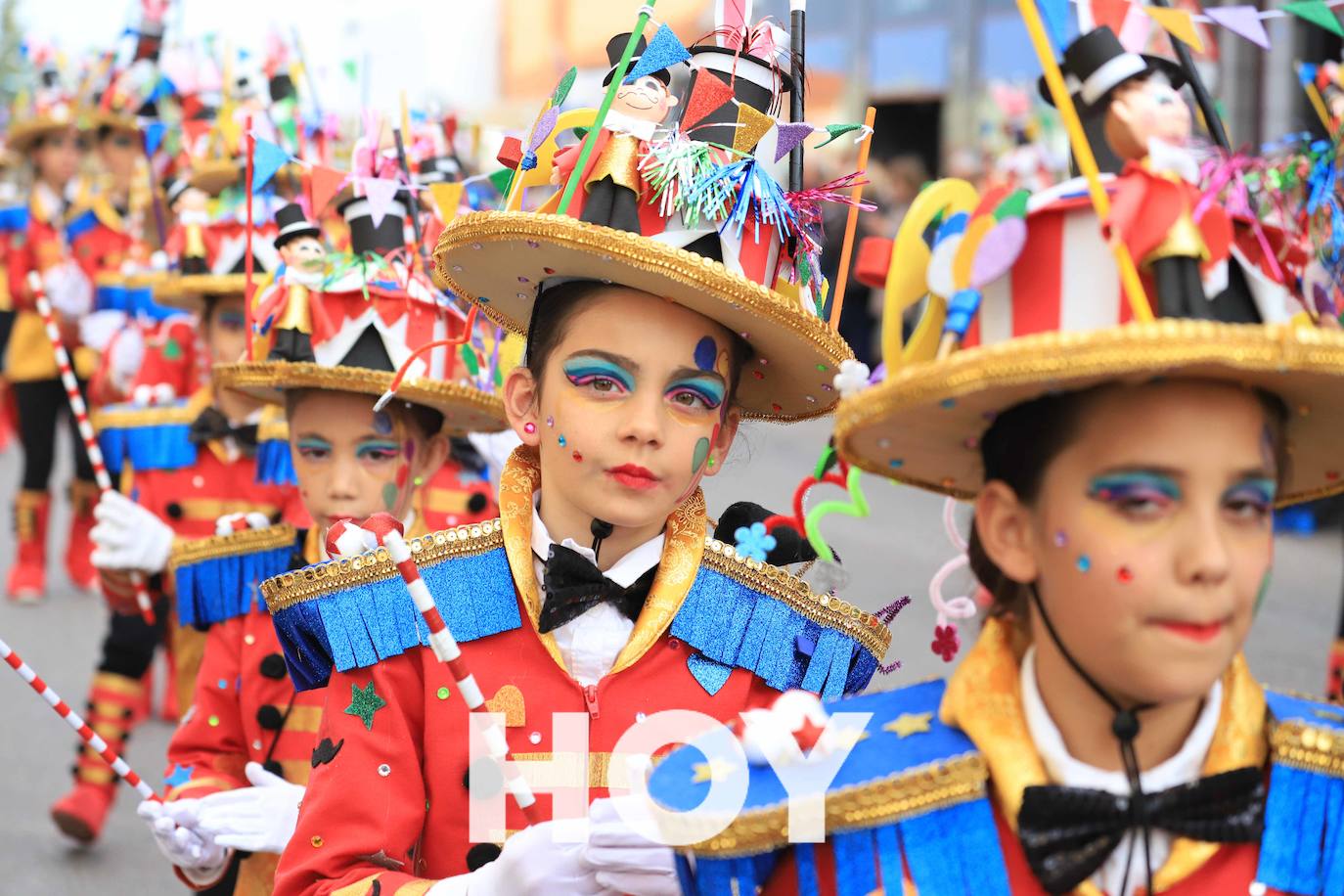 El desfile se celebró este sábado con final en la plaza de España. 