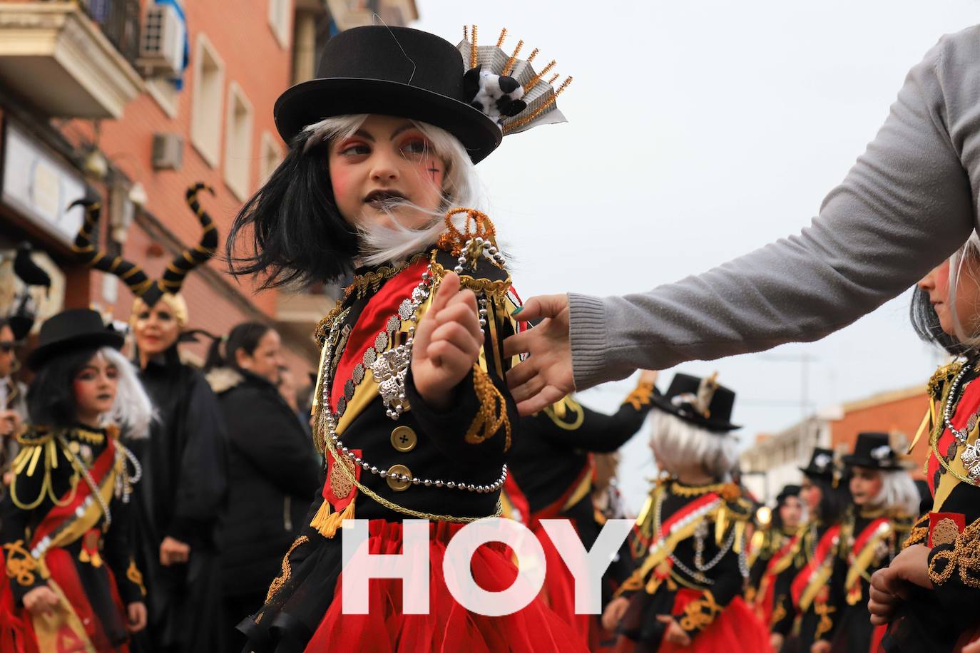 El desfile se celebró este sábado con final en la plaza de España. 