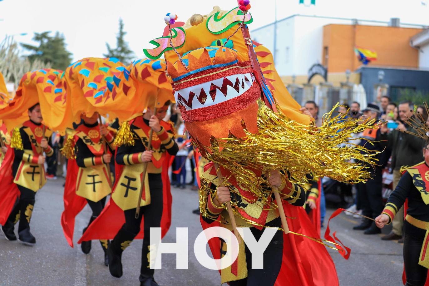 El desfile se celebró este sábado con final en la plaza de España. 
