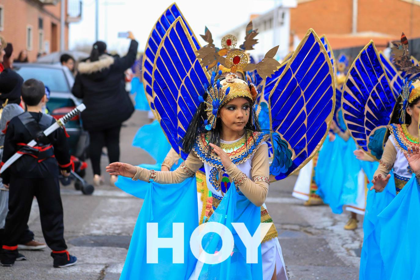El desfile se celebró este sábado con final en la plaza de España. 