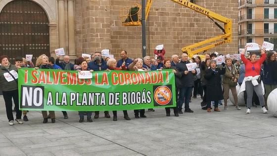 Más de 250 personas protestan contra la planta de biogás