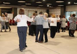 Los mayores disfrutarán de viajes, talleres y fiestas este semestre