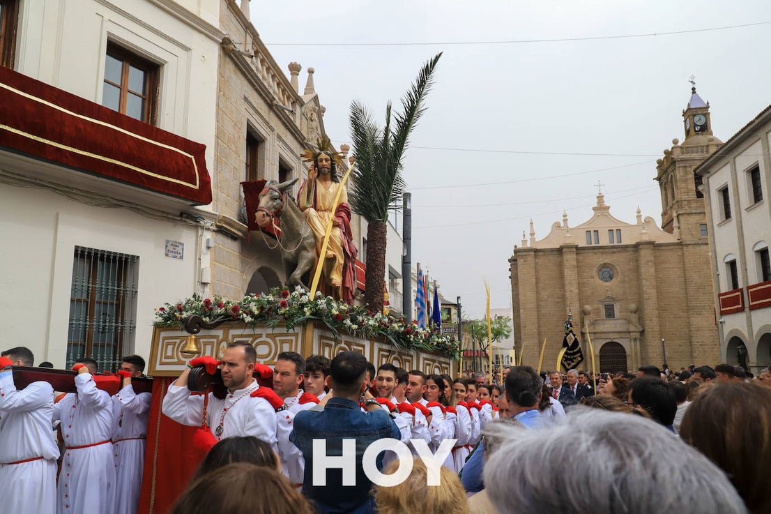 La Guapa y la Borriquita dan inicio a la Semana Santa villanovense