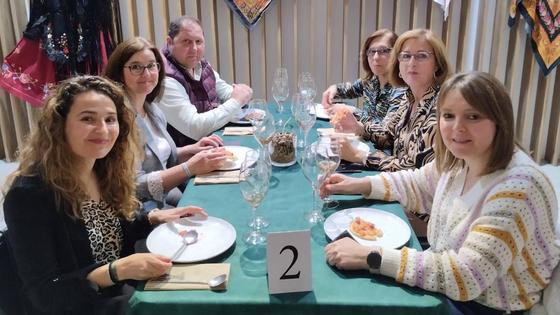 Folclore, tradiciones y gastronomía en la última cita de 'Tapas clandestinas'