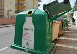 Los hosteleros participan en una campaña de reciclaje de vidrio