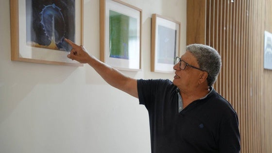 José María Flores sus 'Gotas caprichosas' en el Mercado de Abastos