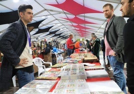 El pabellón Juan Hidalgo acogerá una jornada de intercambio de cromos