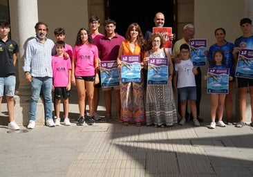 La piscina acoge mañana la actividad '12 horas de natación solidarias'