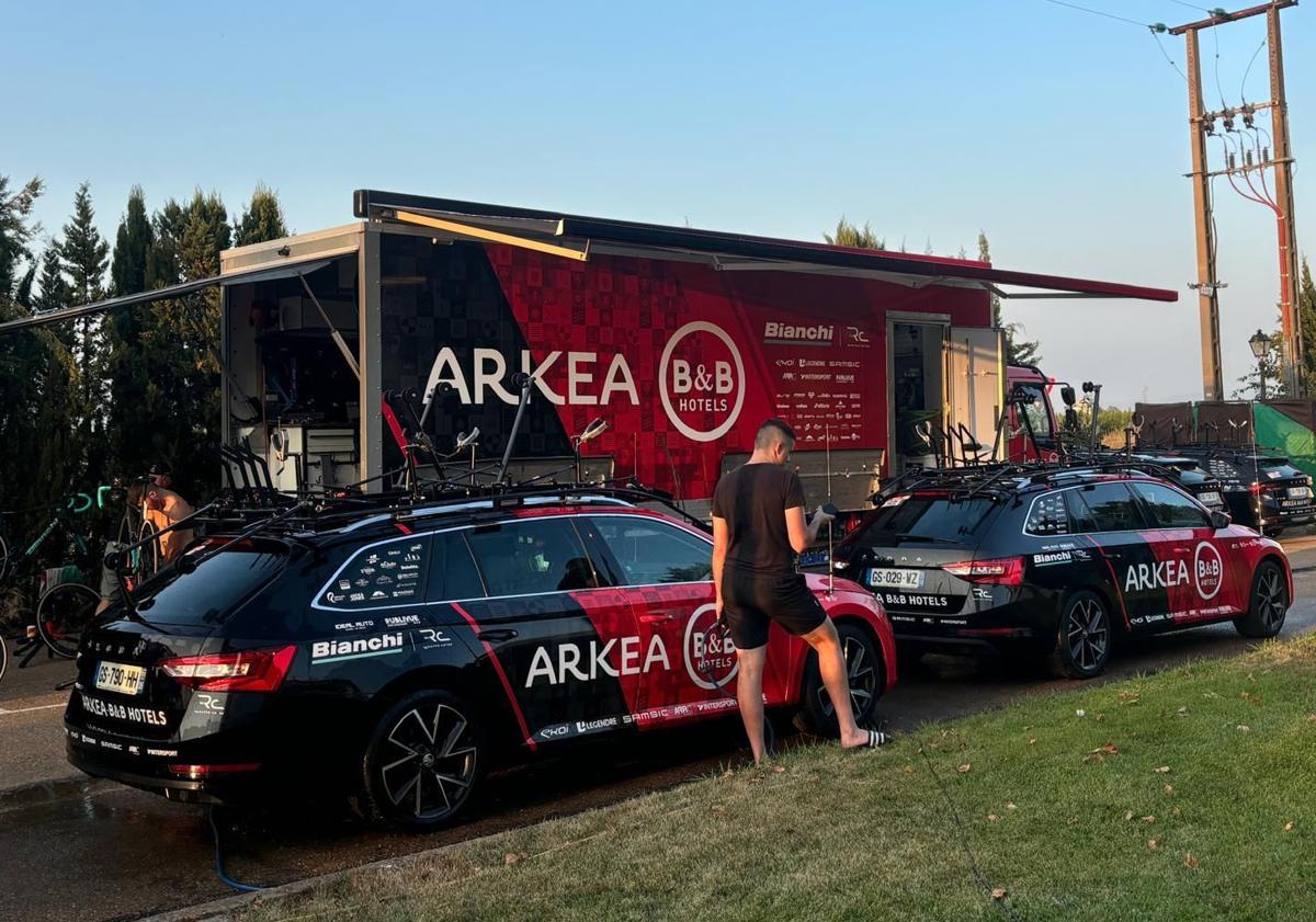 Imagen principal - La Vuelta también pasa por Villanueva