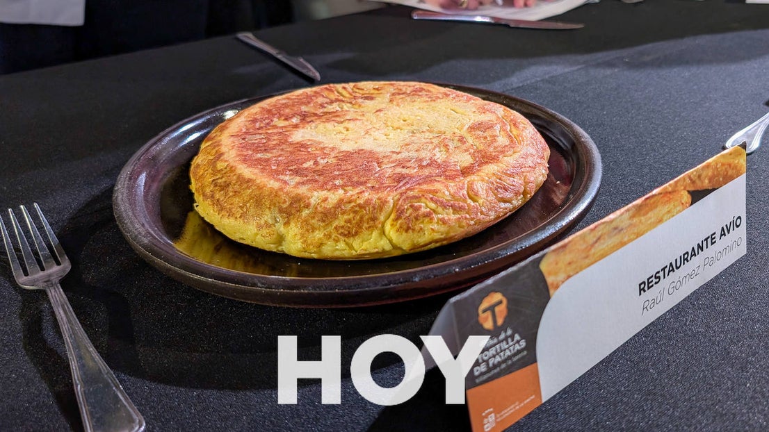 Ocho cocineros extremeños buscaron en Villanueva la mejor tortilla de patatas