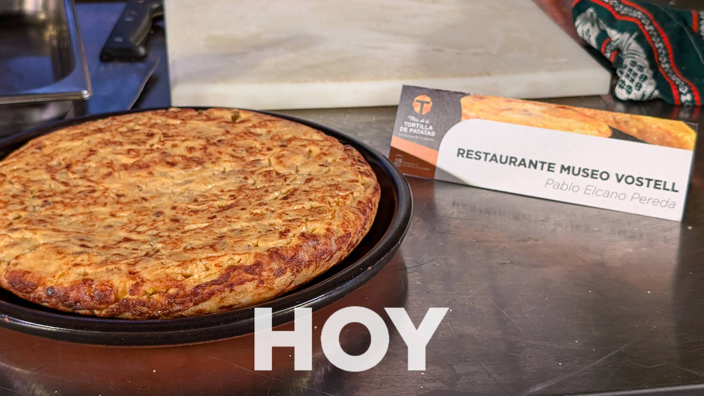Ocho cocineros extremeños buscaron en Villanueva la mejor tortilla de patatas