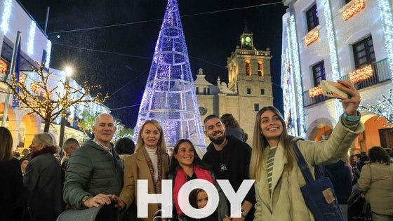 Villanueva enciende la Navidad extremeña